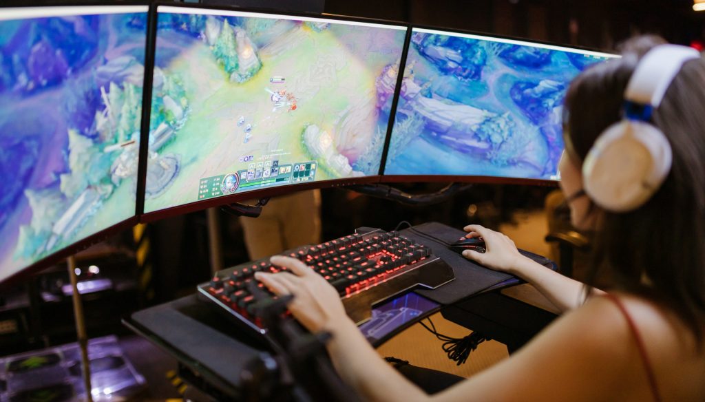 A woman playing league of legends